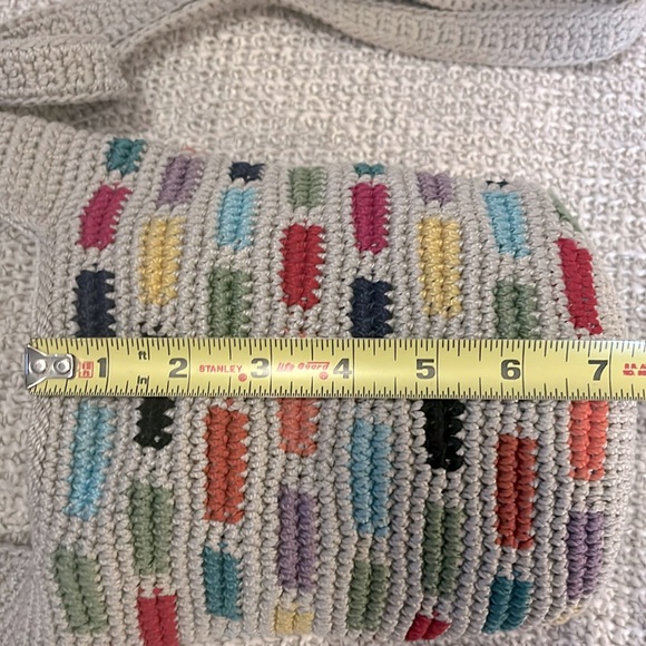 The Sak 121 Multicolor Tan Red Blue Crochet Knit Small Boho Crossbody Bucket Bag - Picture 6 of 13